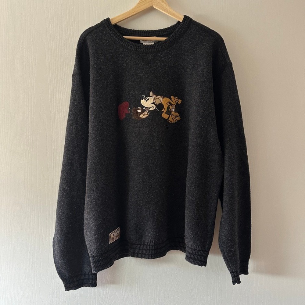 Vintage 90s Disney Store Mickey Outdoors Gray Wool Sweater Embroidered Mens XL
